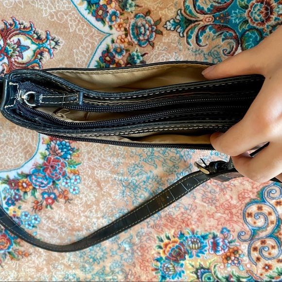 🖤NWOT Liz Claiborne Leather Bag - Picture 2 of 10